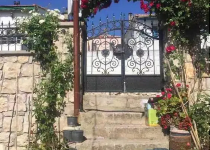 Koesederede Koey Evi *